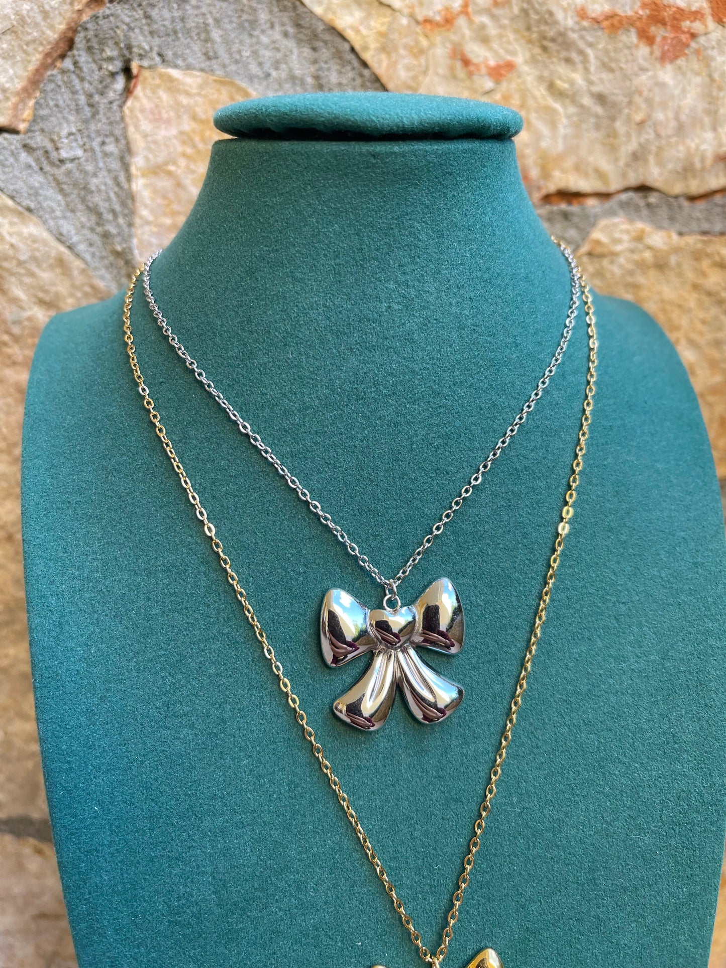 Collana fiocco