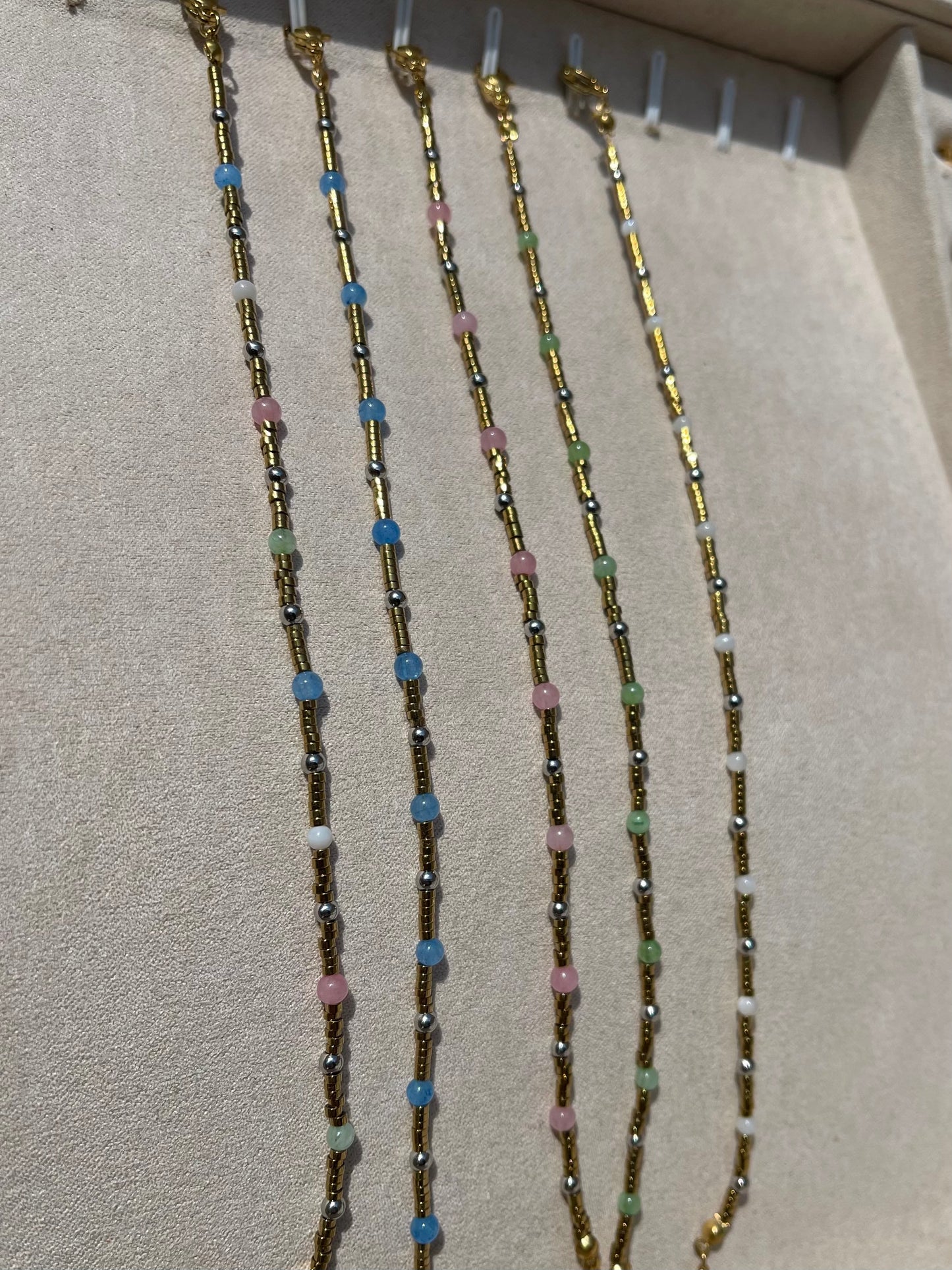 Bracciali basic con perline colorate