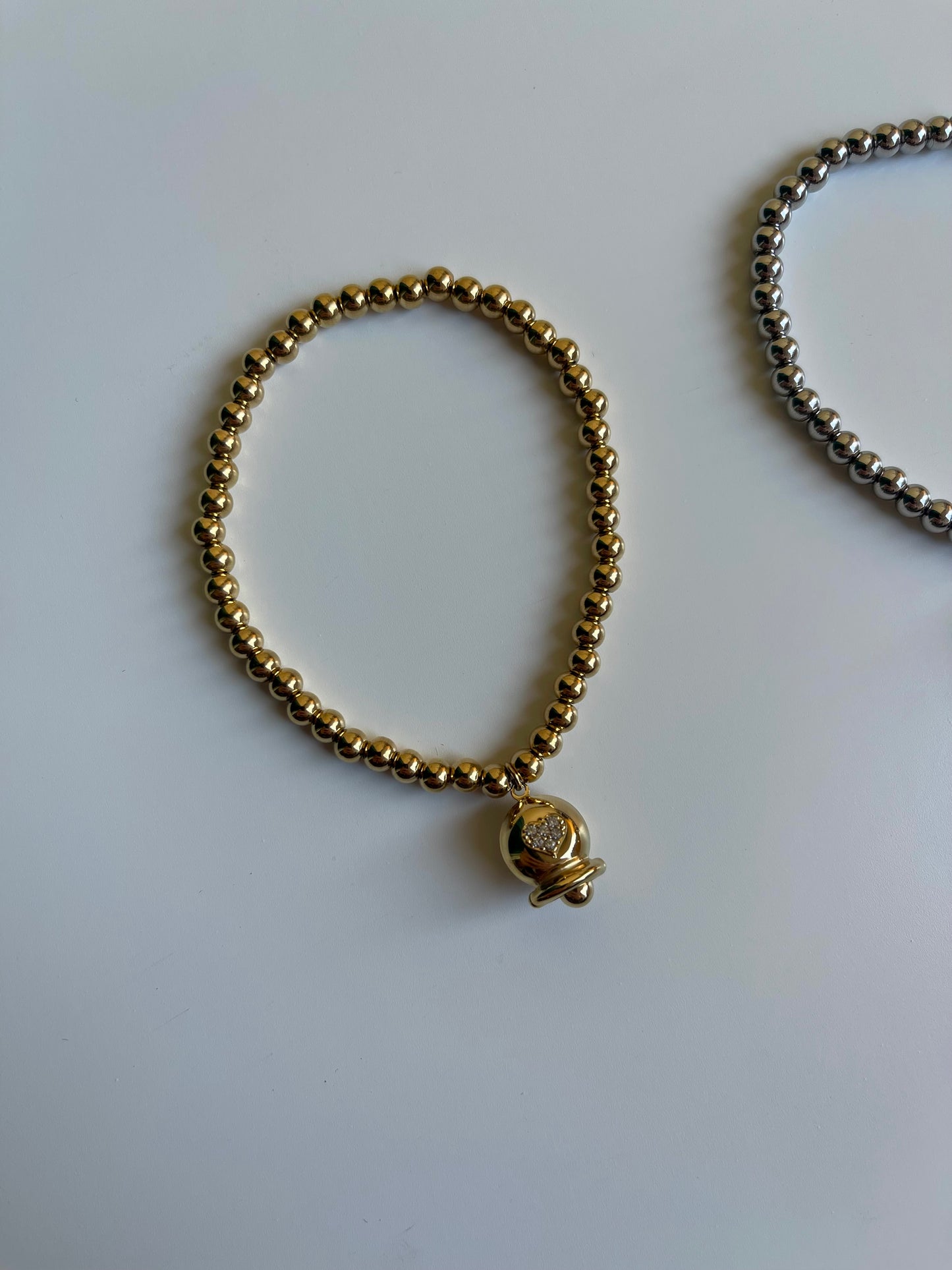 Bracciale a molla con campanella