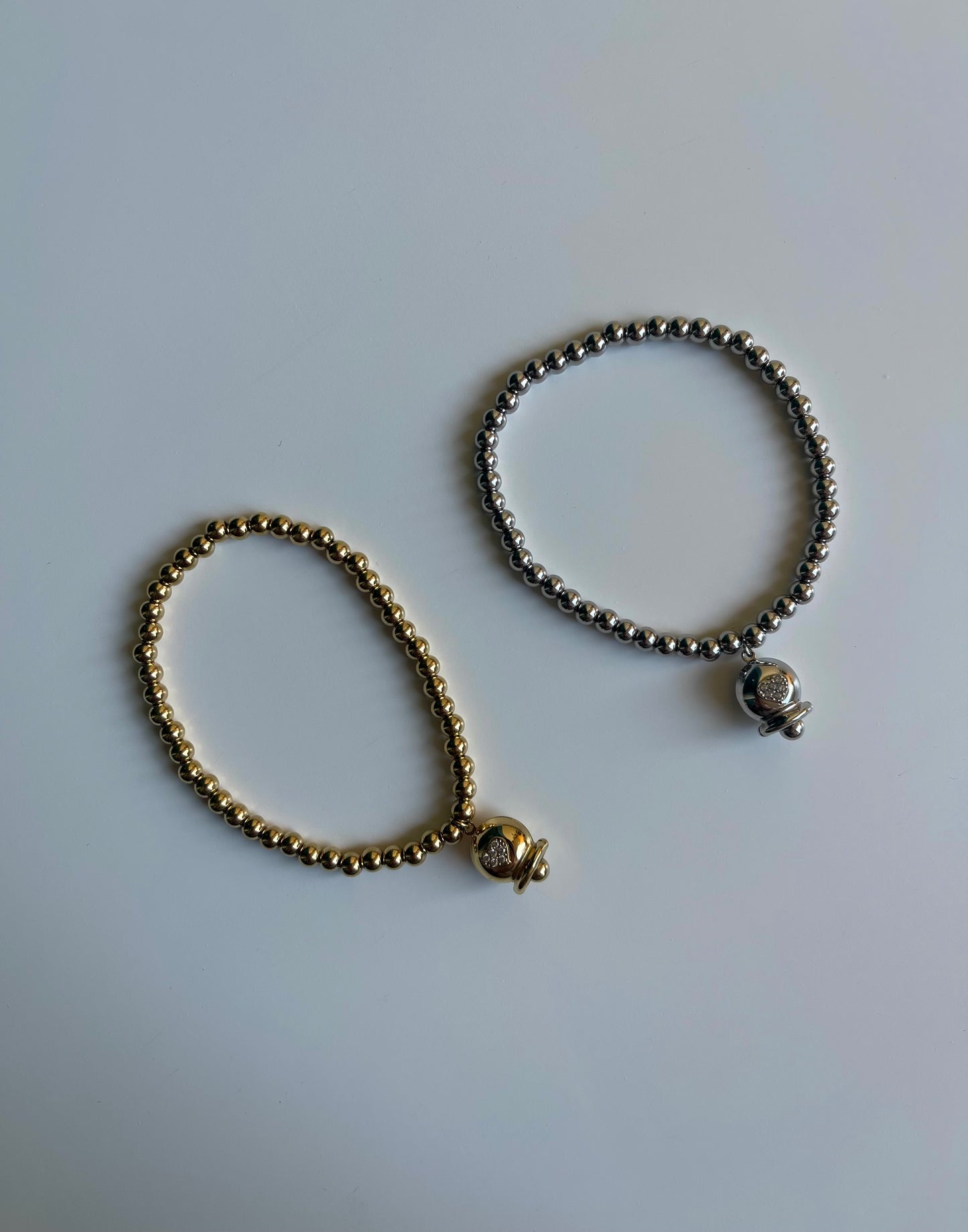 Bracciale a molla con campanella